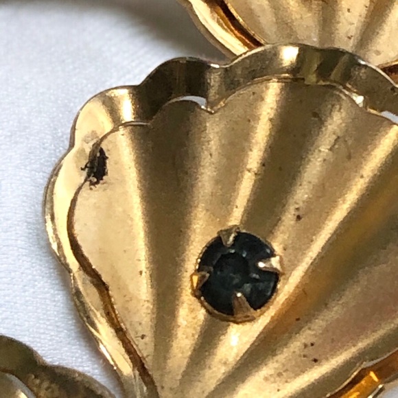 Mid-Century Rhinestone Petal Statement Necklace - Picture 7 of 8